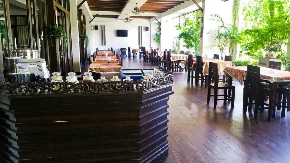 Nana Buri Hotel Chumphon Zewnętrze zdjęcie