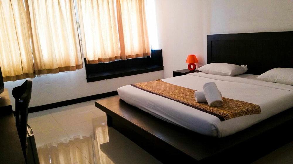 Nana Buri Hotel Chumphon Zewnętrze zdjęcie