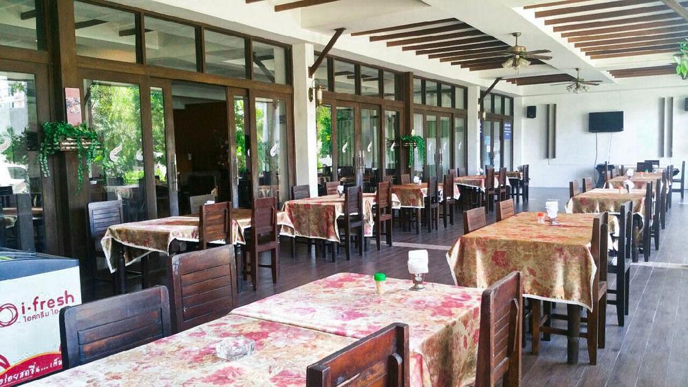 Nana Buri Hotel Chumphon Zewnętrze zdjęcie