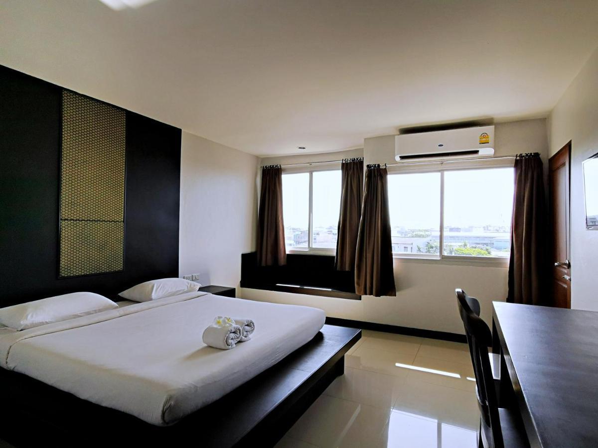 Nana Buri Hotel Chumphon Zewnętrze zdjęcie